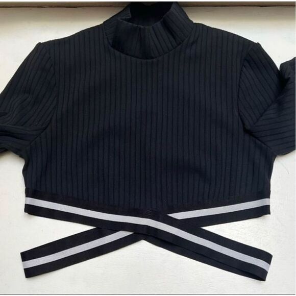 Michi APEX RIBBED LONG SLEEVE TOP Black Medium - Picture 6 of 12